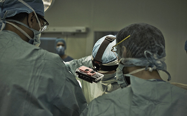 FIGURE 3 - Researchers at Surgevry in Paris designed a stereoscopic camera that attaches to a surgeon and films an operation from his perspective. The film is then viewed by a trainee surgeon using an Oculus Rift headset. (Photo courtesy of Surgevry.)