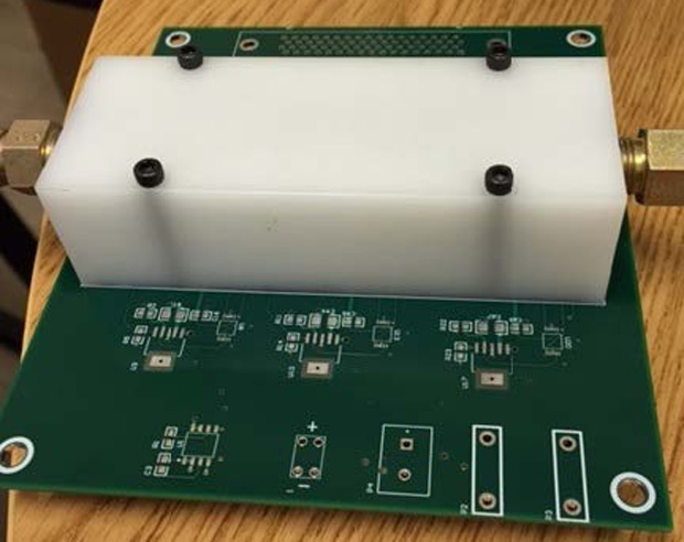 NIOX Vero - 3-sensor breathalyzer prototype. Copyright: P. Gouma. Courtesy of P. Gouma, CNSD, SUNY Stony Brook.