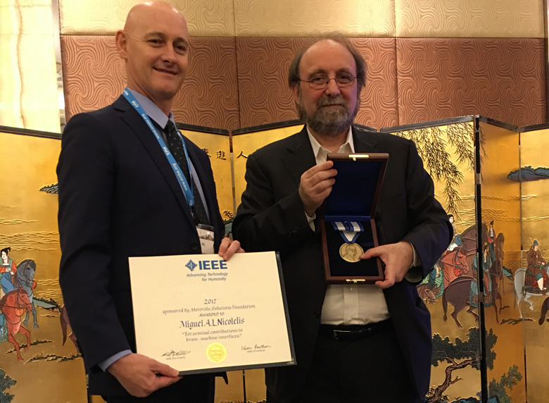 Miguel A. Nicolelis, 2017 IEEE Daniel E. Noble Award for Emerging Technologies presented by Nigel Lovell, IEEE EMBS President